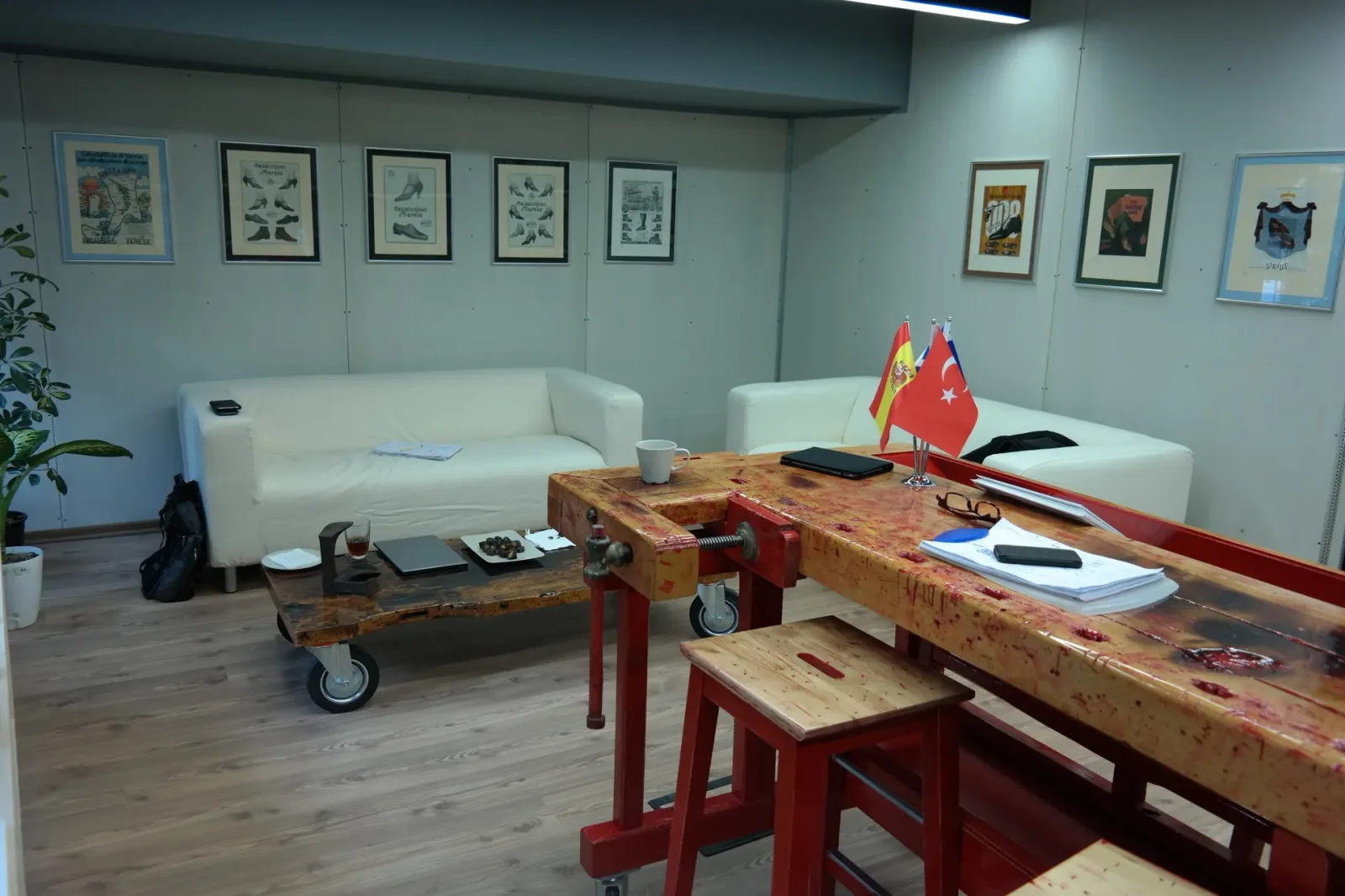 Distanbul Showroom 8