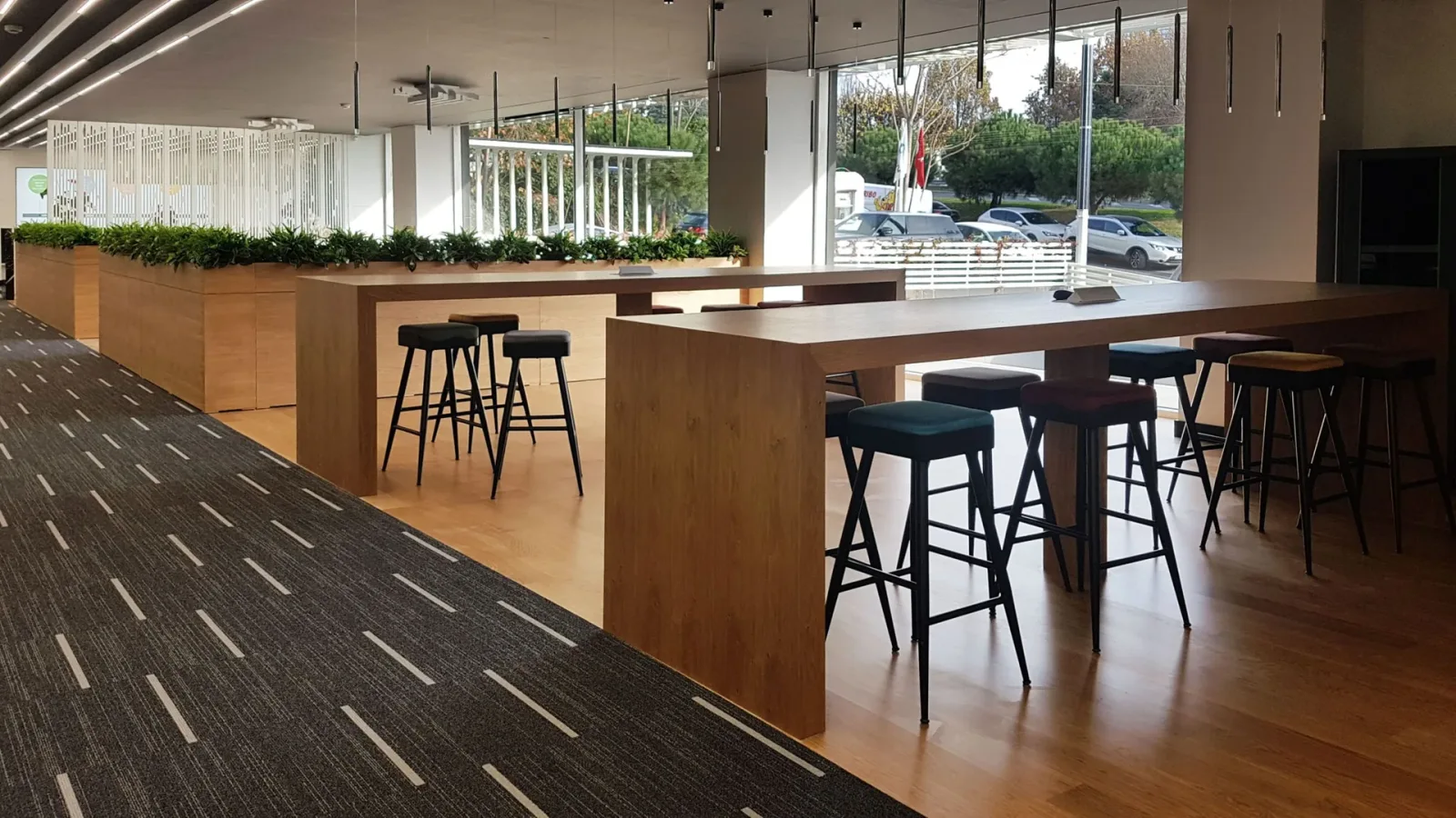 Okisan Office & Showroom 9