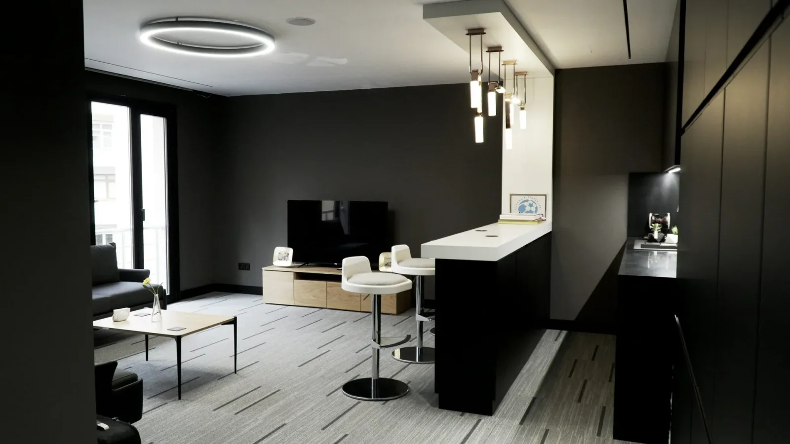 Okisan Office & Showroom 18